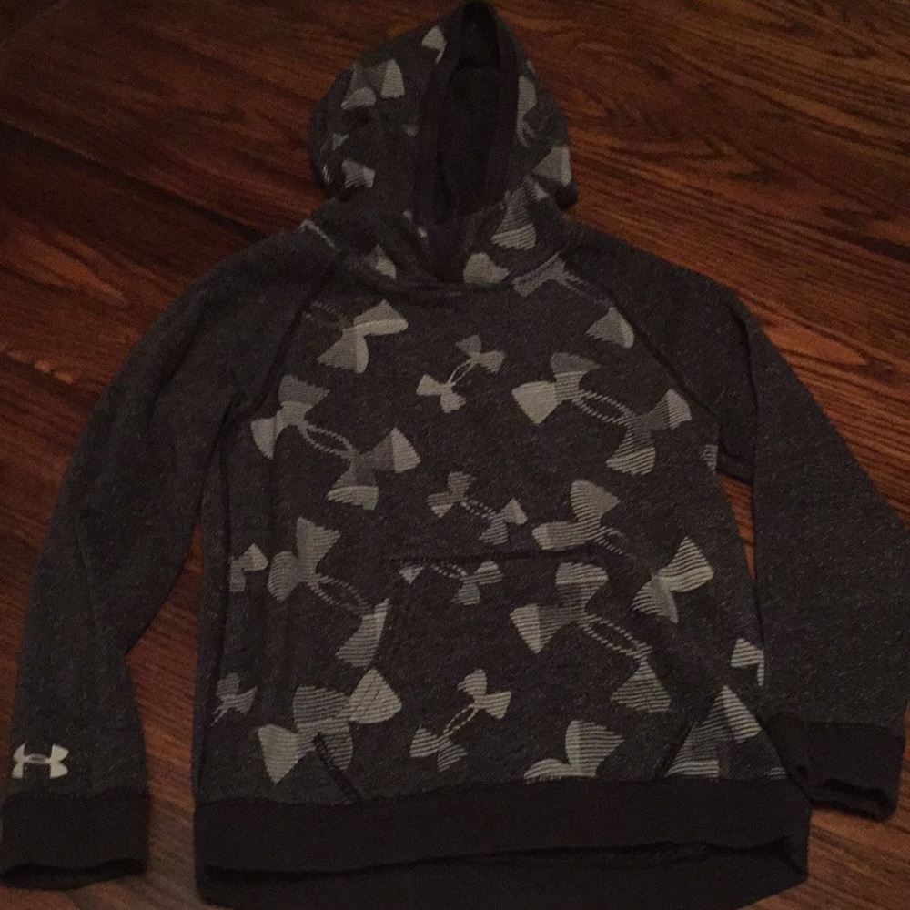 Boy UA hoodie size 6